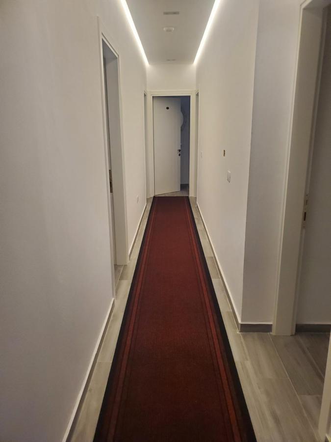 Bs Hotel Durrës 外观 照片