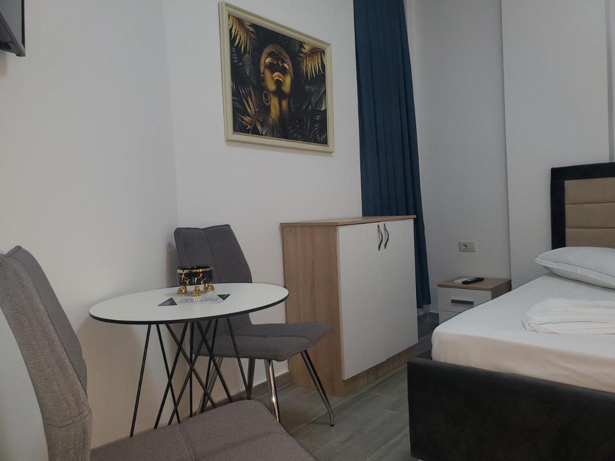 Bs Hotel Durrës 外观 照片