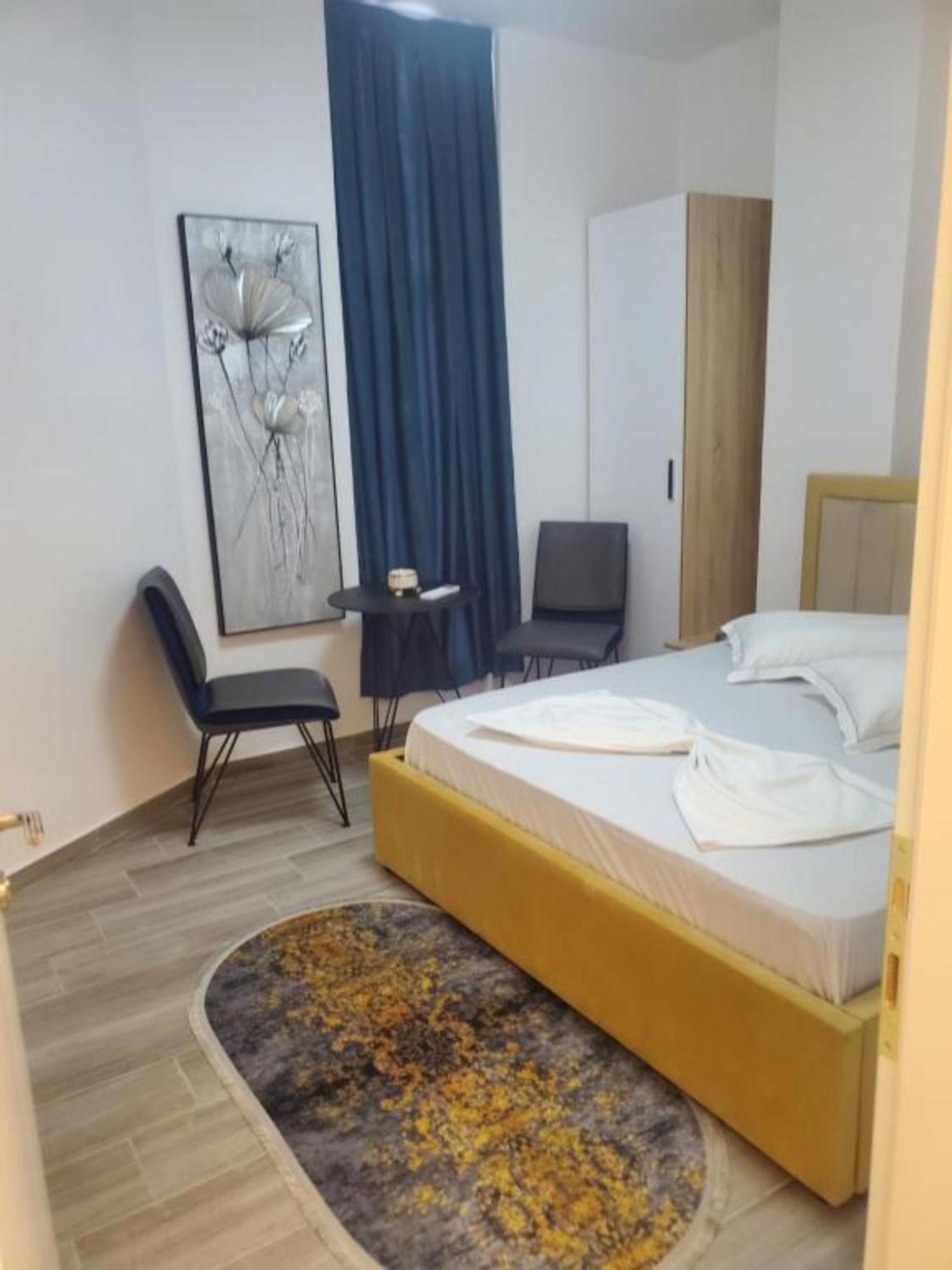 Bs Hotel Durrës 外观 照片